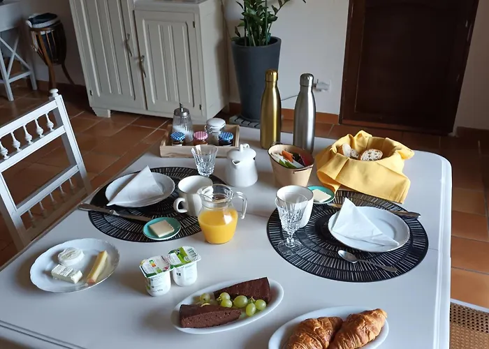Le Relais Du Fraysse - D'hotes Bed & Breakfast Le Fraysse